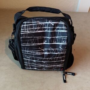 Rubbermaid Black and White Lunch Bag